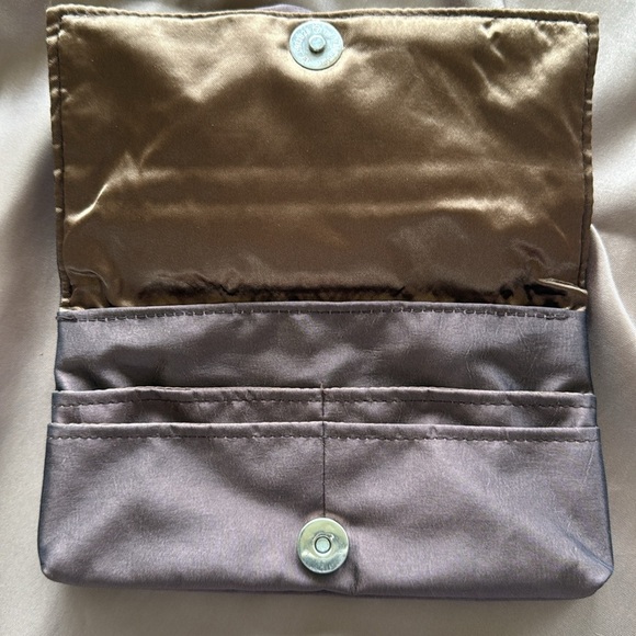Mad by Design Brown Spun Silk 3D Bead Flower Clutch Wallet Chocolate Iridescent - Picture 2 of 7